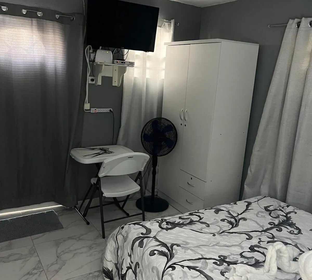 Amazing Modern Studio In Marigot 0*, Мариго